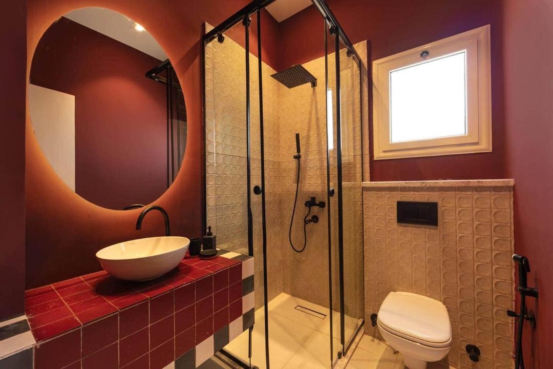 Photo of Bathroom in Garden City