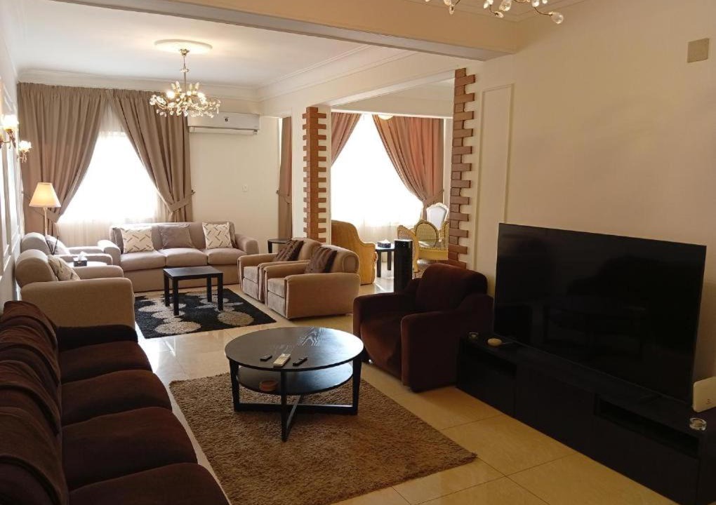 Photo of Livingroom in Taqseem Laselky