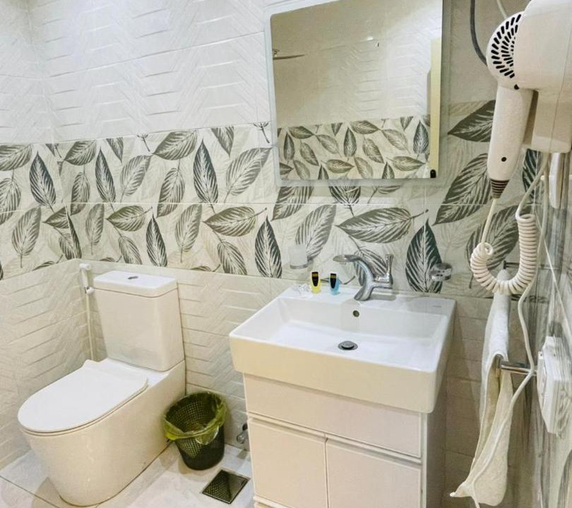 Photo of Bathroom in Garden City