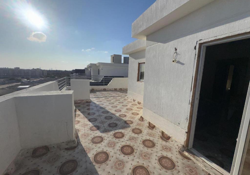 Photo of Patio Balcony in Al Alamayn