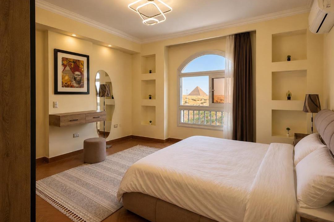 Photo of Bedroom in Pyramids Gardens
