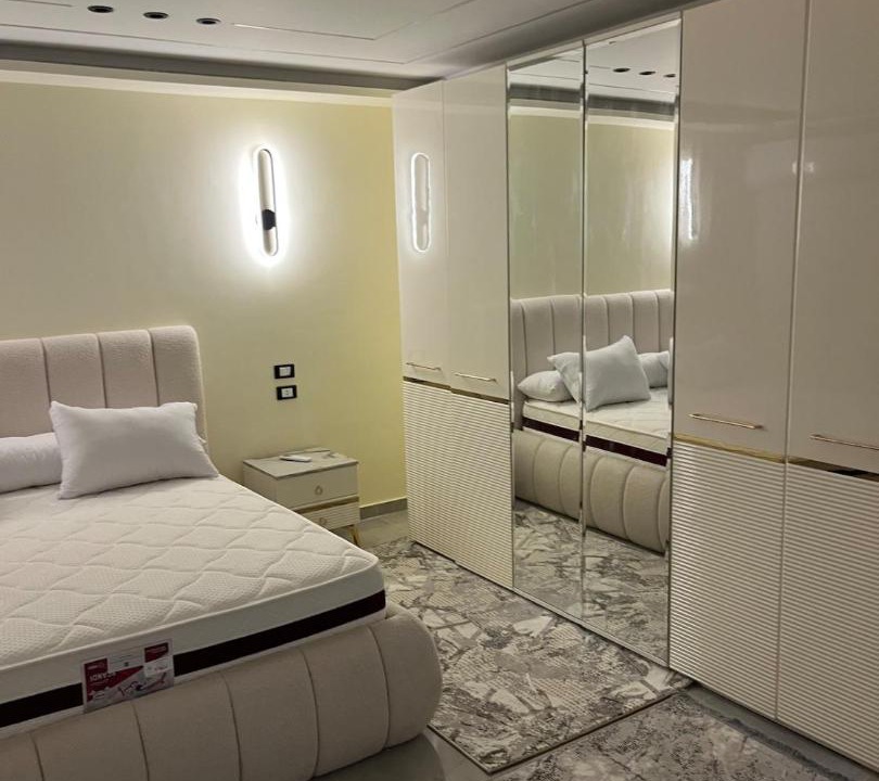Photo of Bedroom in Pyramids Gardens