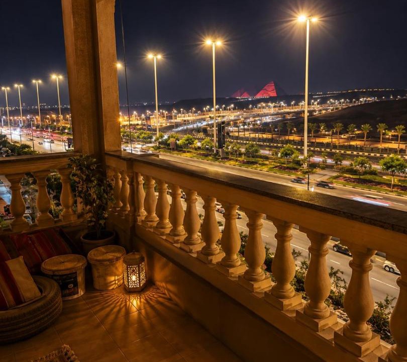 Photo of Patio Balcony in Pyramids Gardens