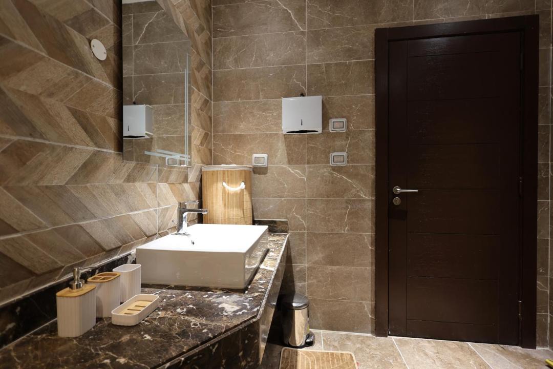 Photo of Bathroom in Al Alamayn