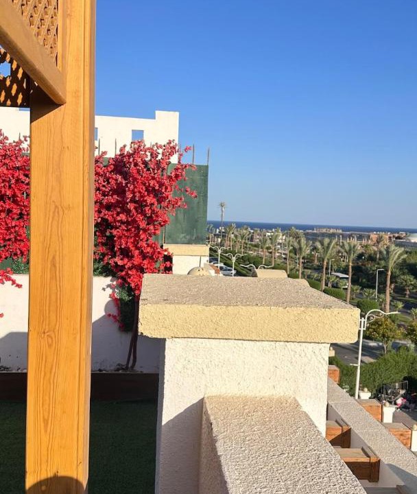 Photo of Patio Balcony in Ras Nasrani