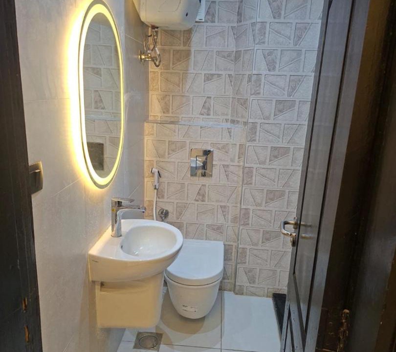 Photo of Bathroom in Al Alamayn