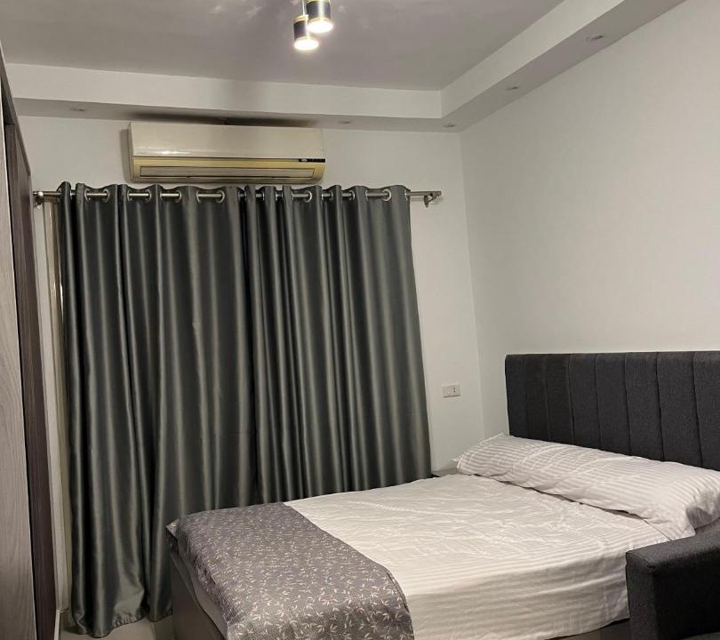 Photo of Bedroom in Corniche Road-Dahar