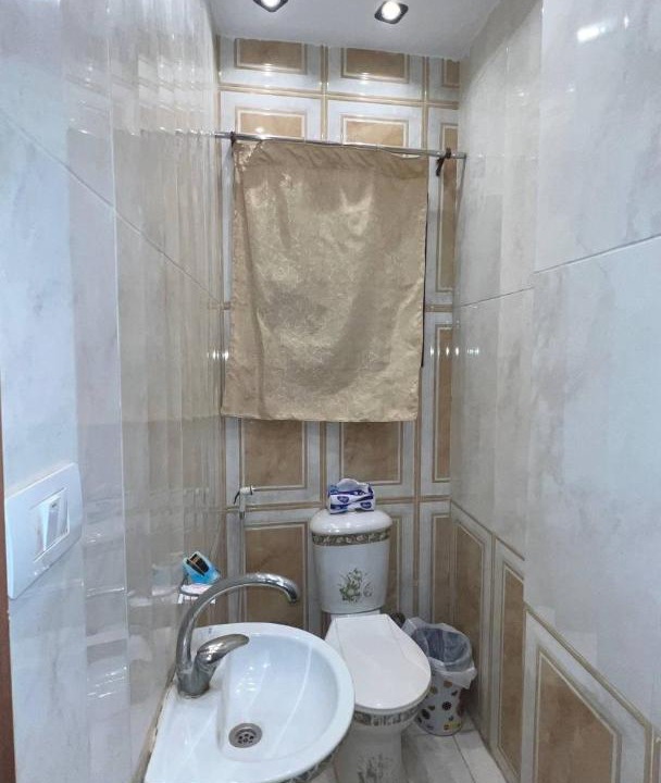 Photo of Bathroom in Pyramids Gardens