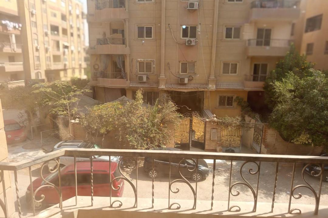 Photo of Patio Balcony in Pyramids Gardens