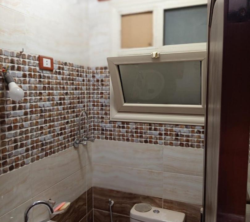 Photo of Bathroom in Pyramids Gardens