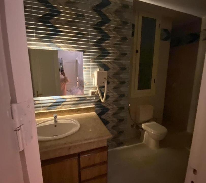 Photo of Bathroom in Unorganized in Al Qahirah