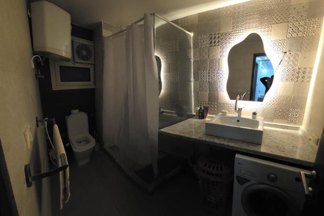 Photo of Bathroom in Al-Basatin