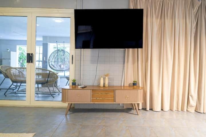 Photo of Livingroom in The 5th Settlement