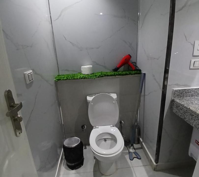 Photo of Bathroom in Corniche Road-Dahar