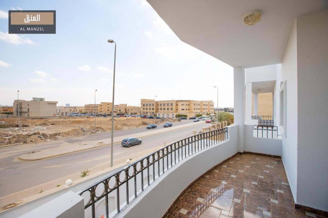 Photo of Patio Balcony in Sheikh Zayed City