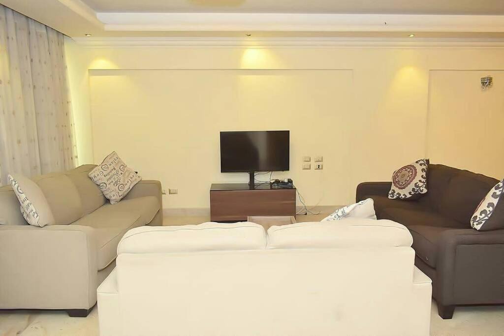 Photo of Livingroom in Al Duqqi