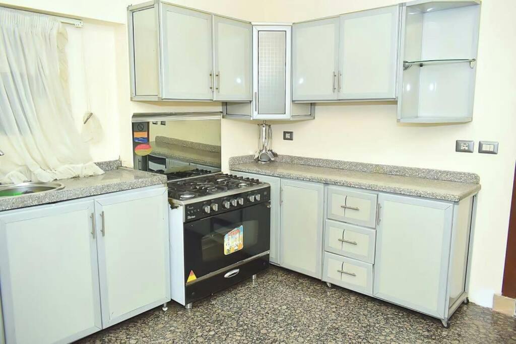 Photo of Kitchen in Al Duqqi