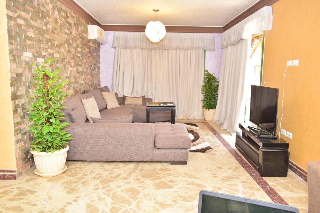 Photo of Livingroom in Al Duqqi