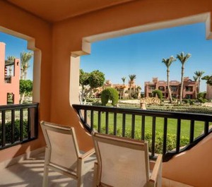 Charmillion Sea Life Resort 