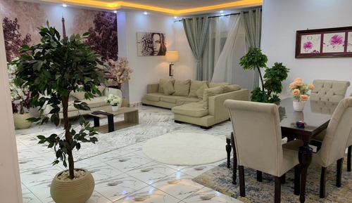 Grand Apartment