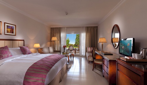 Honeymoon Deluxe Room