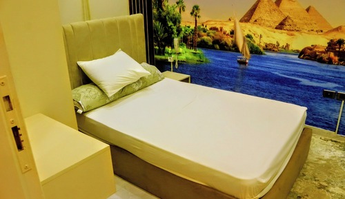 Deluxe Single Room