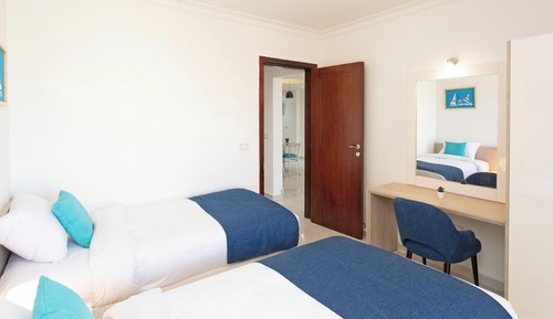 Apartment, 2 Bedrooms, Pool View