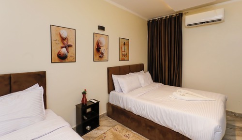 Economy Triple Room