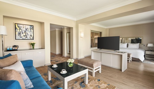 Junior Suite Twin Bed