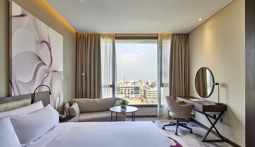 Standard Room, 1 King Bed (Walk-In Shower)