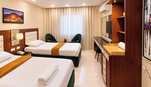 Junior Studio Suite