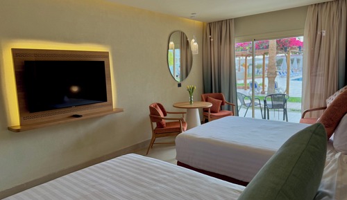 Superior Room, 2 Twin Beds, Pool View (Beach side. Ground floor)