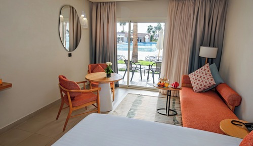 Superior Room, 1 King Bed, Pool View (Beach side)