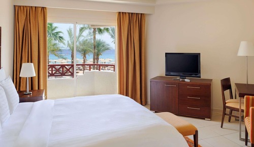 Superior Suite, 1 King Bed, Sea View