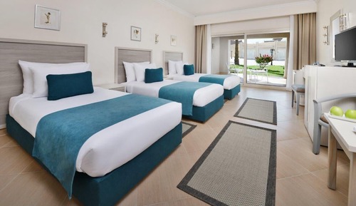 Superior Room, Garden View (Triple)
