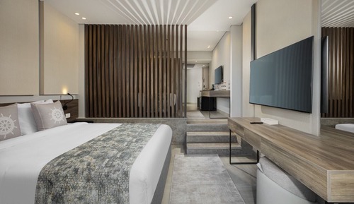Deluxe Room (Family)