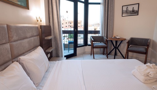 Double Room Single Use, Pool View
