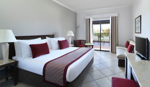 Superior Room, 1 Queen Bed, Garden View