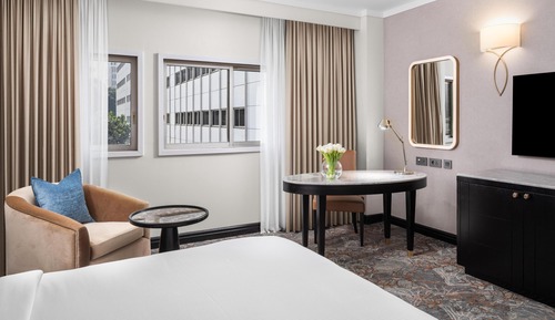 Premium Room, 1 King Bed