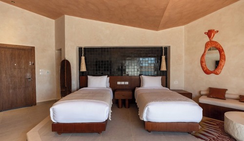 Twin Room, Lake View