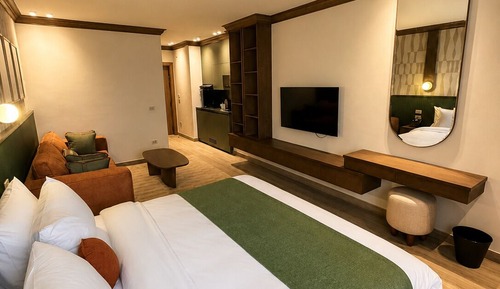 Deluxe Studio, City View