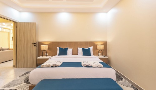 Deluxe Apartment, 3 Bedrooms, Balcony, City View