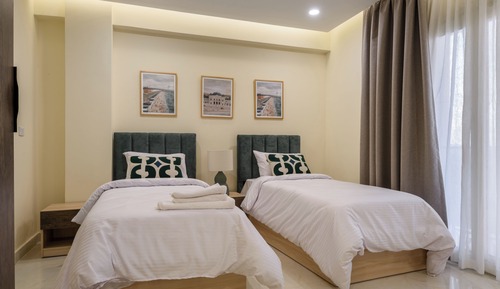 Double Room, 2 Twin Beds, Non Smoking, Private Bathroom
