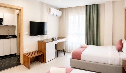 Deluxe Twin Room, City View