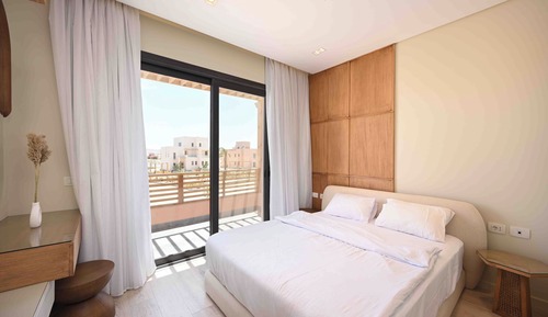 Royal Townhome, Lagoon View