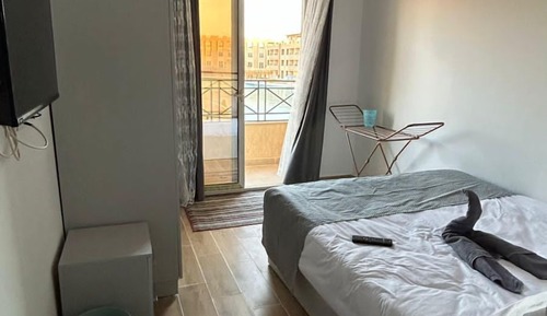 Family Apartment, Pool View