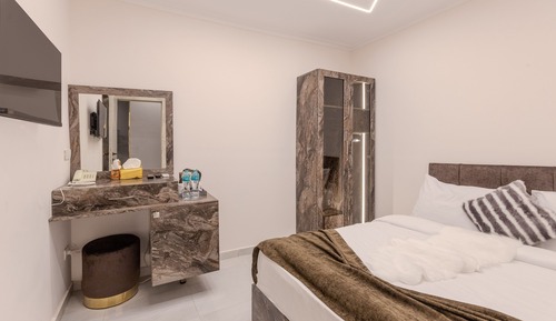 Standard Double Room, 1 Queen Bed