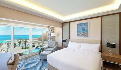 Deluxe Room, 1 King Bed, Sea View