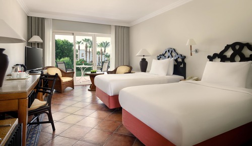 Superior Room, Garden View (Queen or Twin)