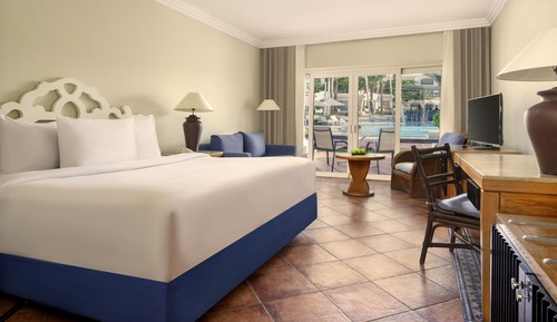 Deluxe Room, Pool View (Queen or Twin)